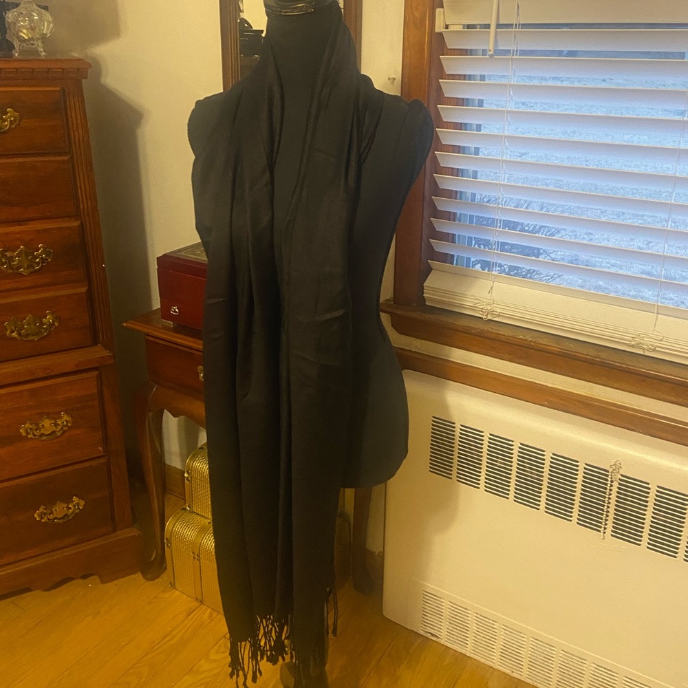 Jones New York Black Scarf/Wrap with Tassels